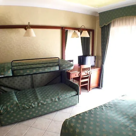 Parco Delle Rose 4* Сан-Джованни-Ротондо
