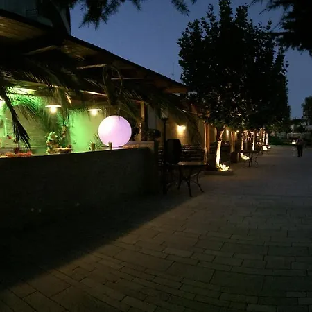 Parco Delle Rose Σαν Τζιοβάνι Ροτόντο