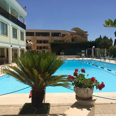 Ξενοδοχείο Parco Delle Rose 4*