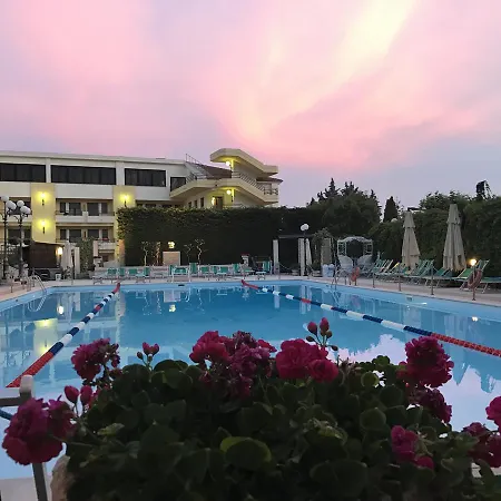 Отель Parco Delle Rose 4*